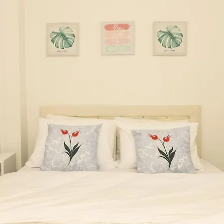 Apartman Stylish With Private Garden - 12 Min Walk To Osmanbey Metro Station *